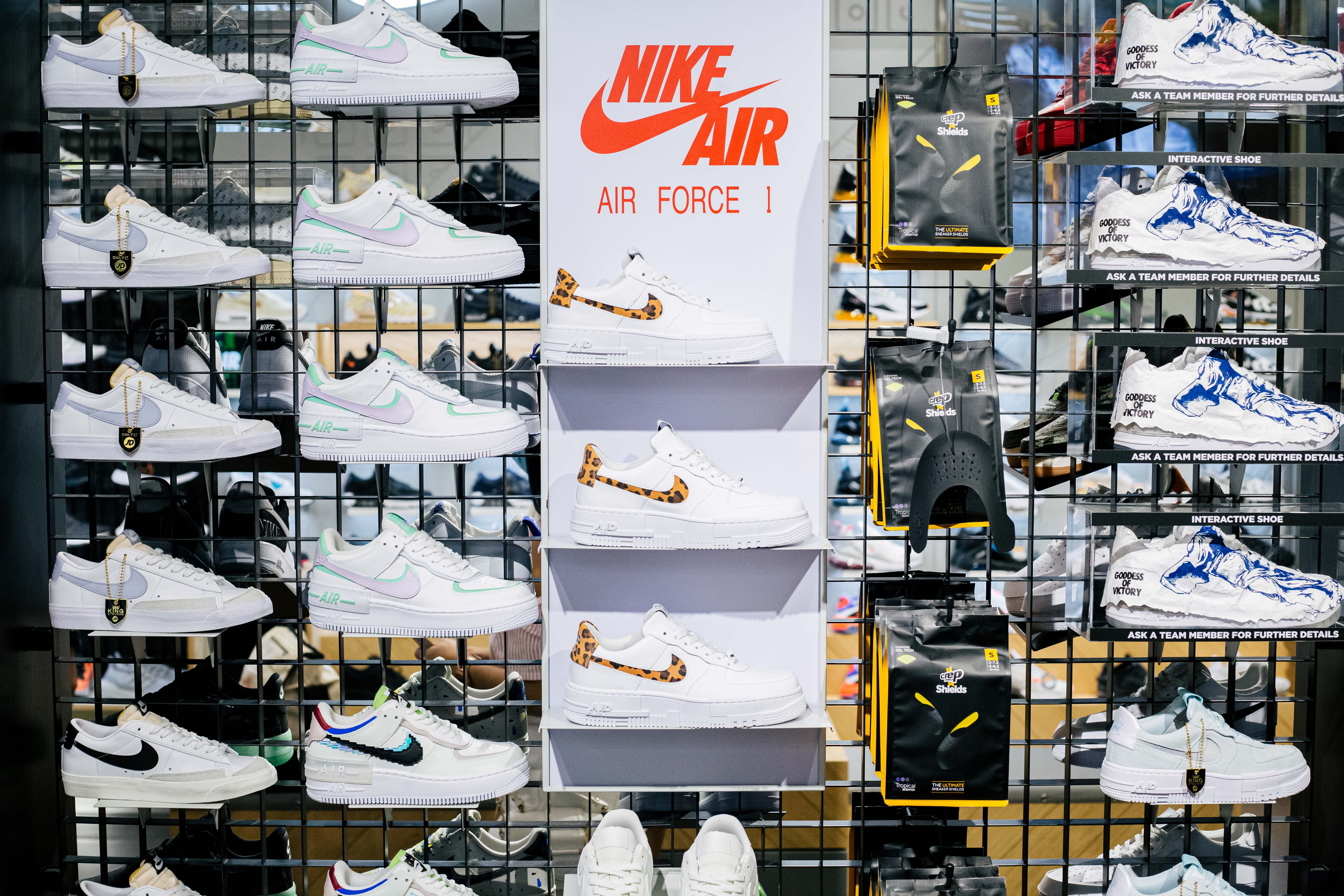 Nike fashion island sales